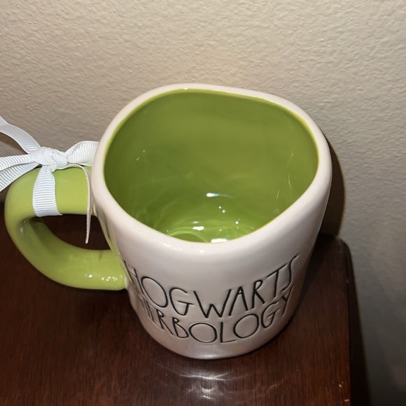 Hogwarts Herbology Rae Dunn Mug - Picture 5 of 6